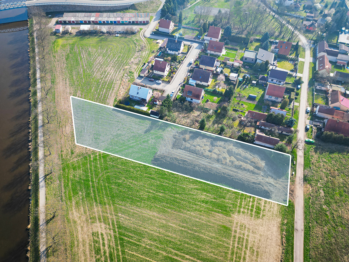 Okolí — výhled na řeku
